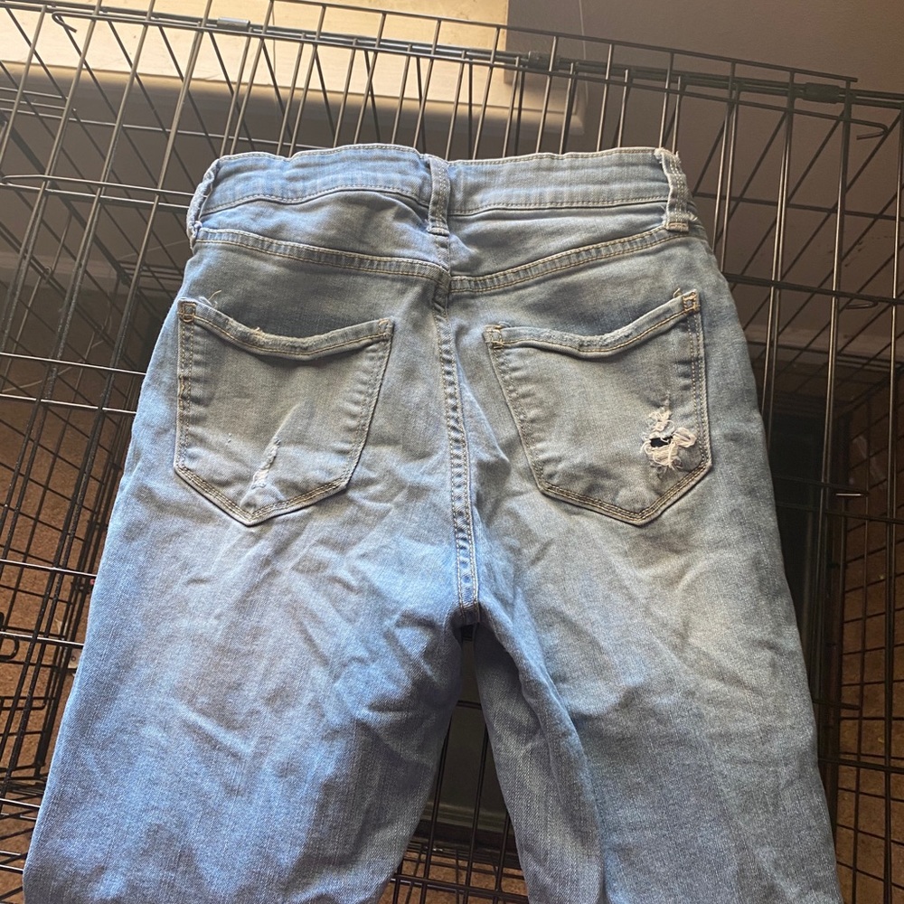 ripped jeans - Picture 2 of 2